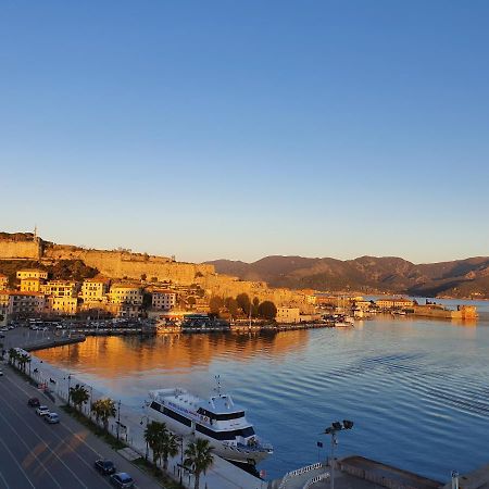 Loft Vista Mare Elba Apartman Portoferraio Kültér fotó