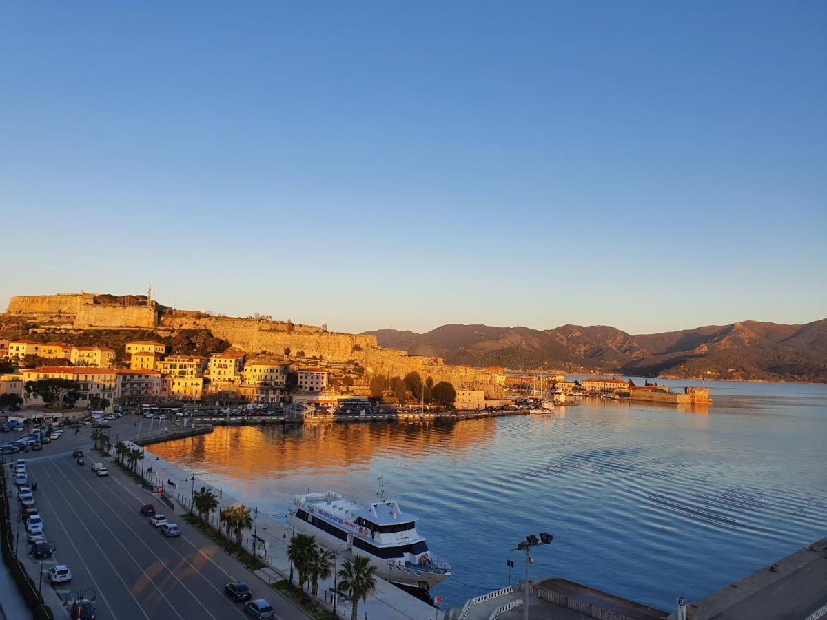 Loft Vista Mare Elba Apartman Portoferraio Kültér fotó